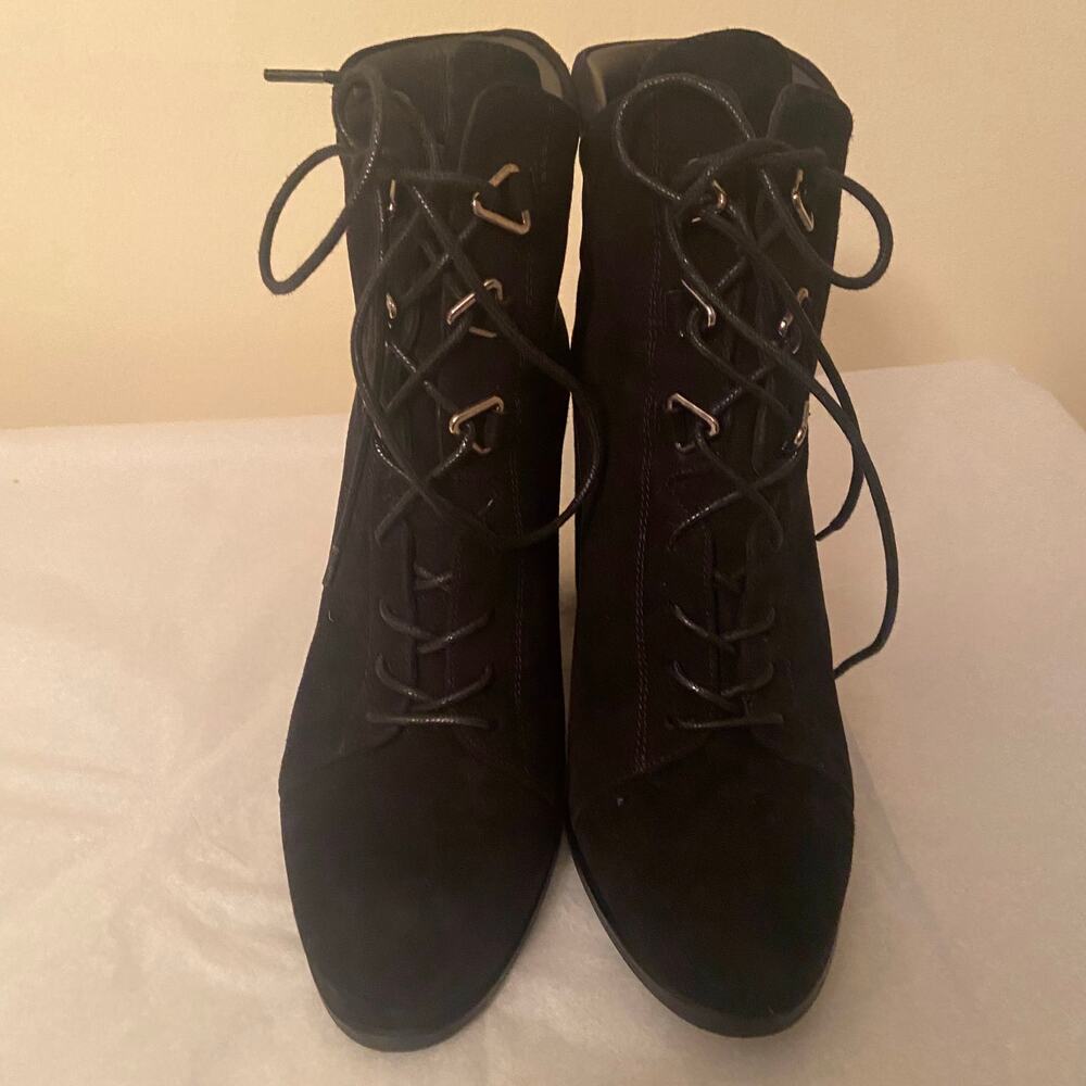 Stuart Weitzman‎ Black Suede Lace Up Booties Size 7.5